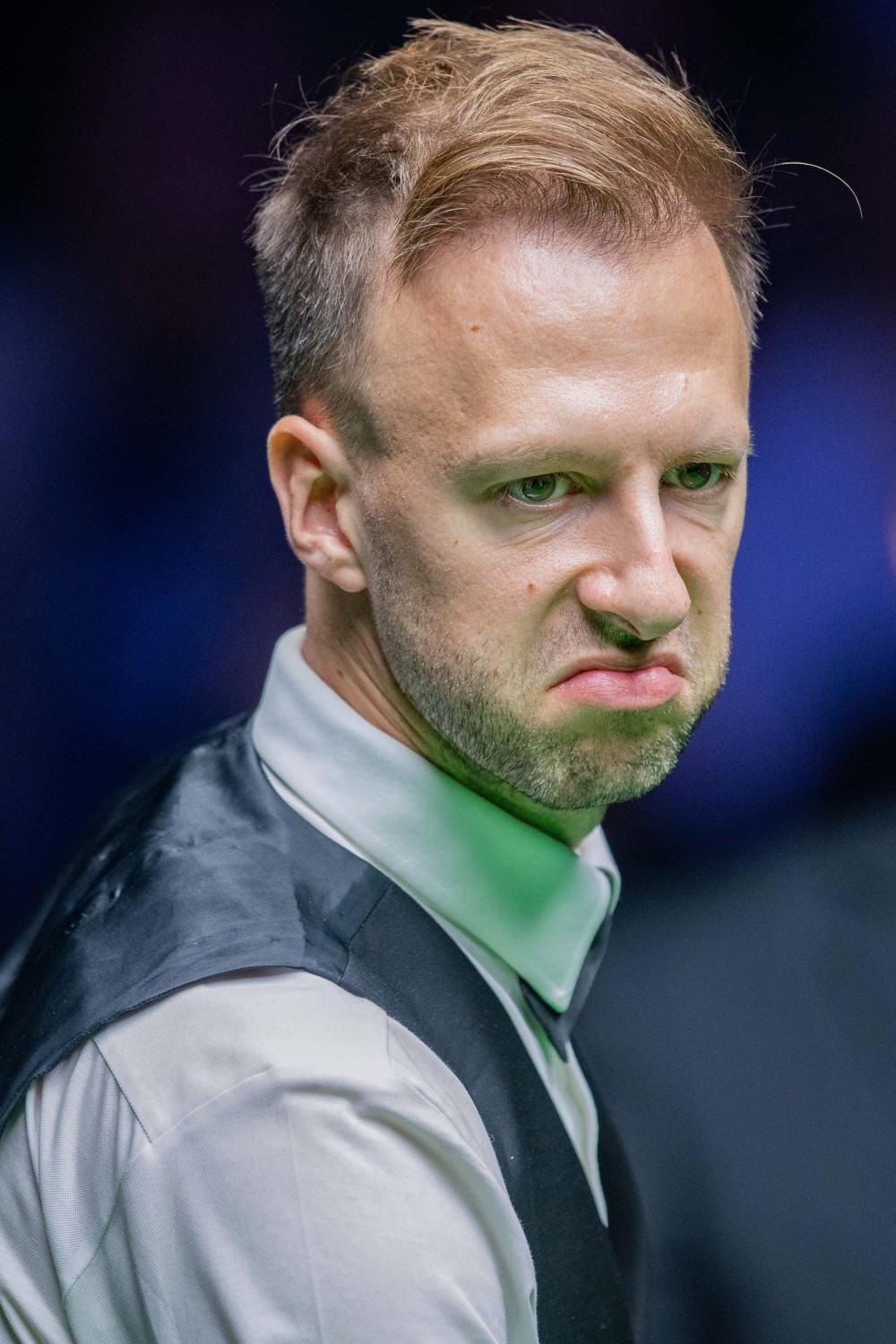 年面对低谷 年面对低谷